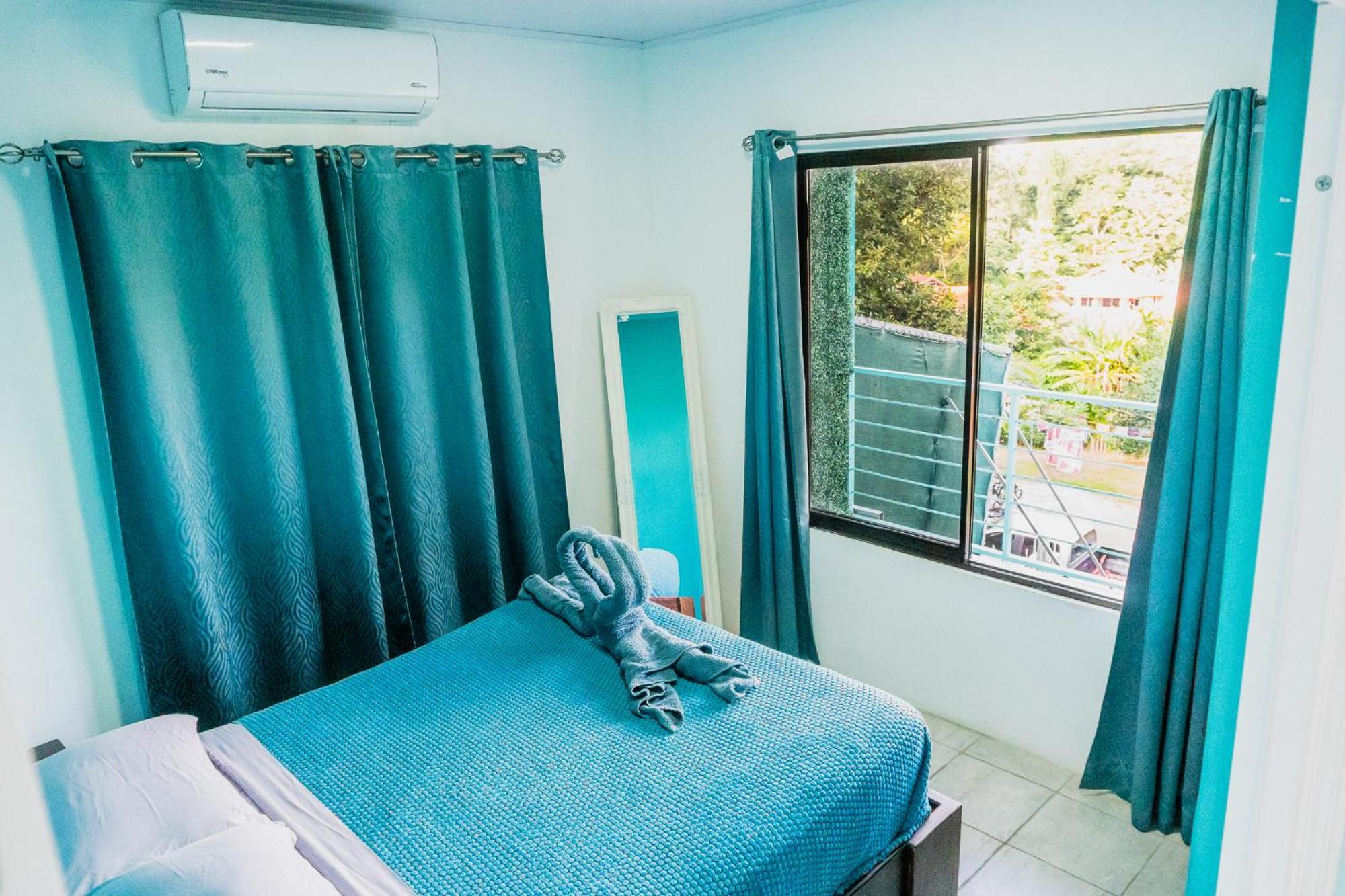Ocean'S Breeze Apartment And Rooms Puerto Viejo de Talamanca Bagian luar foto